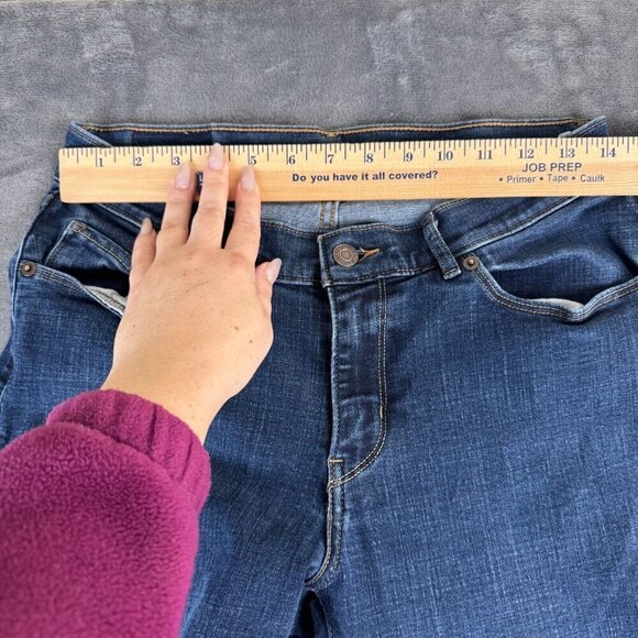 Levis Jeans Women 10 30x30 Blue Classic Boot Cut Mid Rise Stretch Denim Comfort - Picture 7 of 13